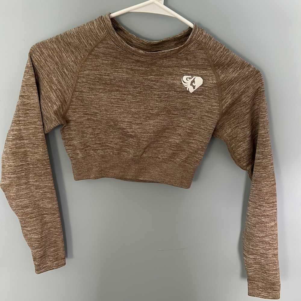 Women’s Best workout long sleeve top